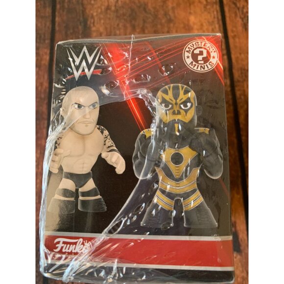 WWE Mystery Minis Vinyl Figures By Funko  2016 Collectible Series Featuring Icon - Picture 4 of 5